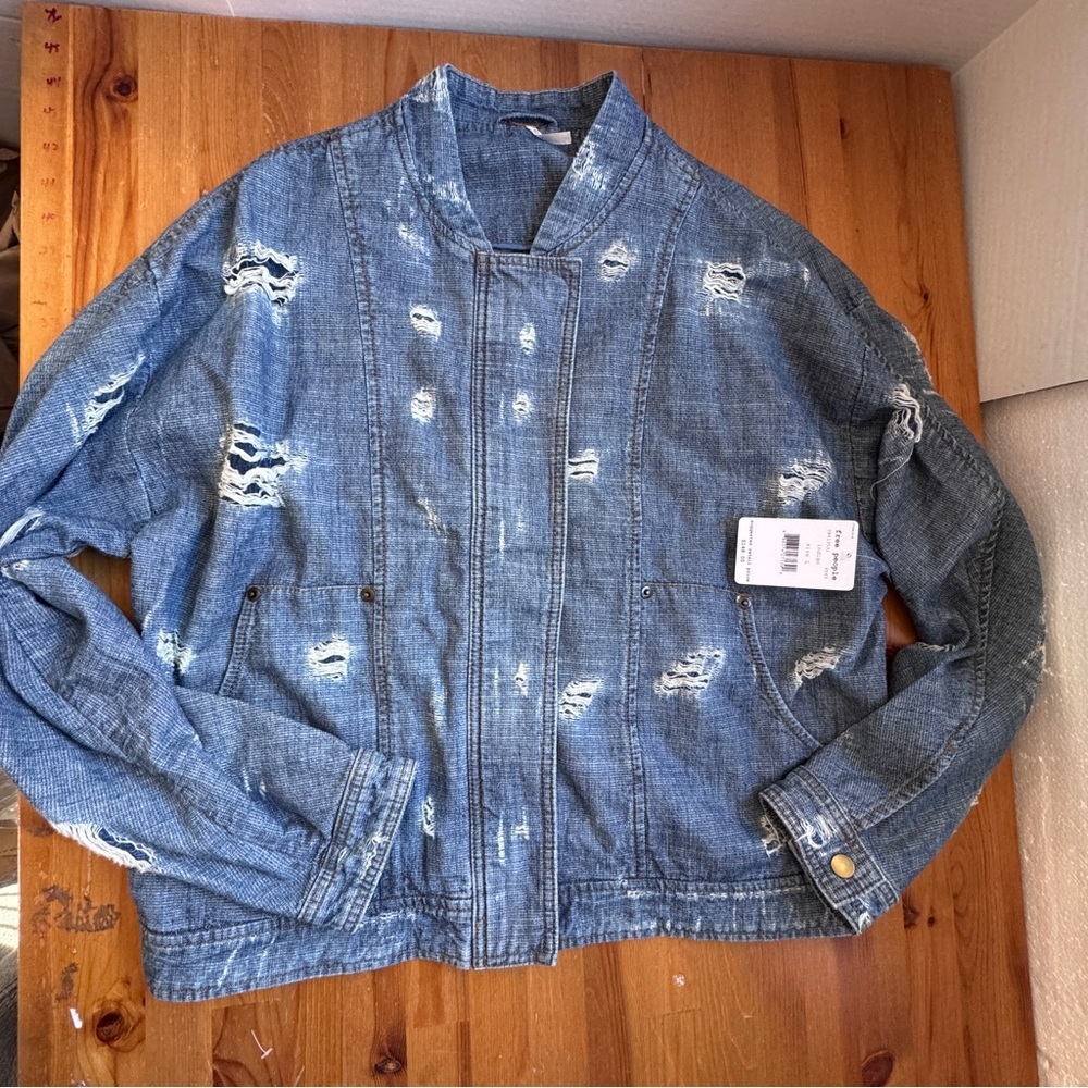 Free people denim, distressed, blue, jean jacket, size, large cotton NWT - Picture 13 of 14